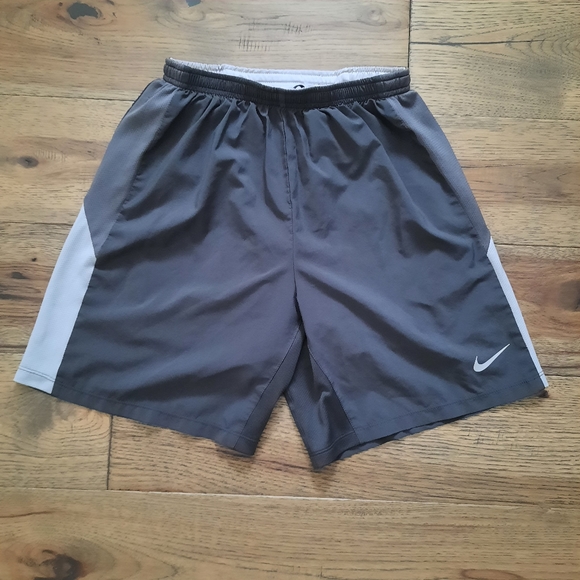 Nike Dri-Fit Running Shorts - Picture 1 of 15